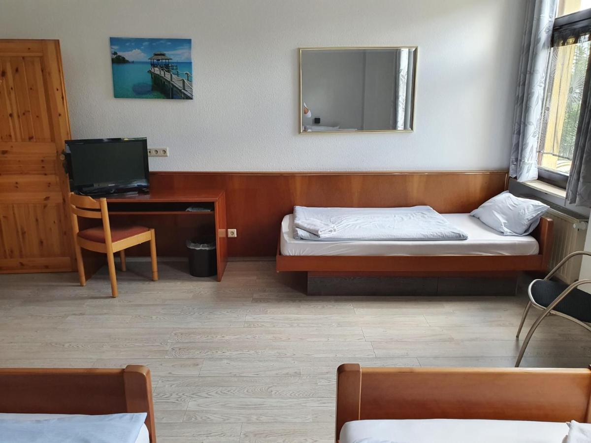 Stay2Night Hotel 迪林根安得萨尔 外观 照片