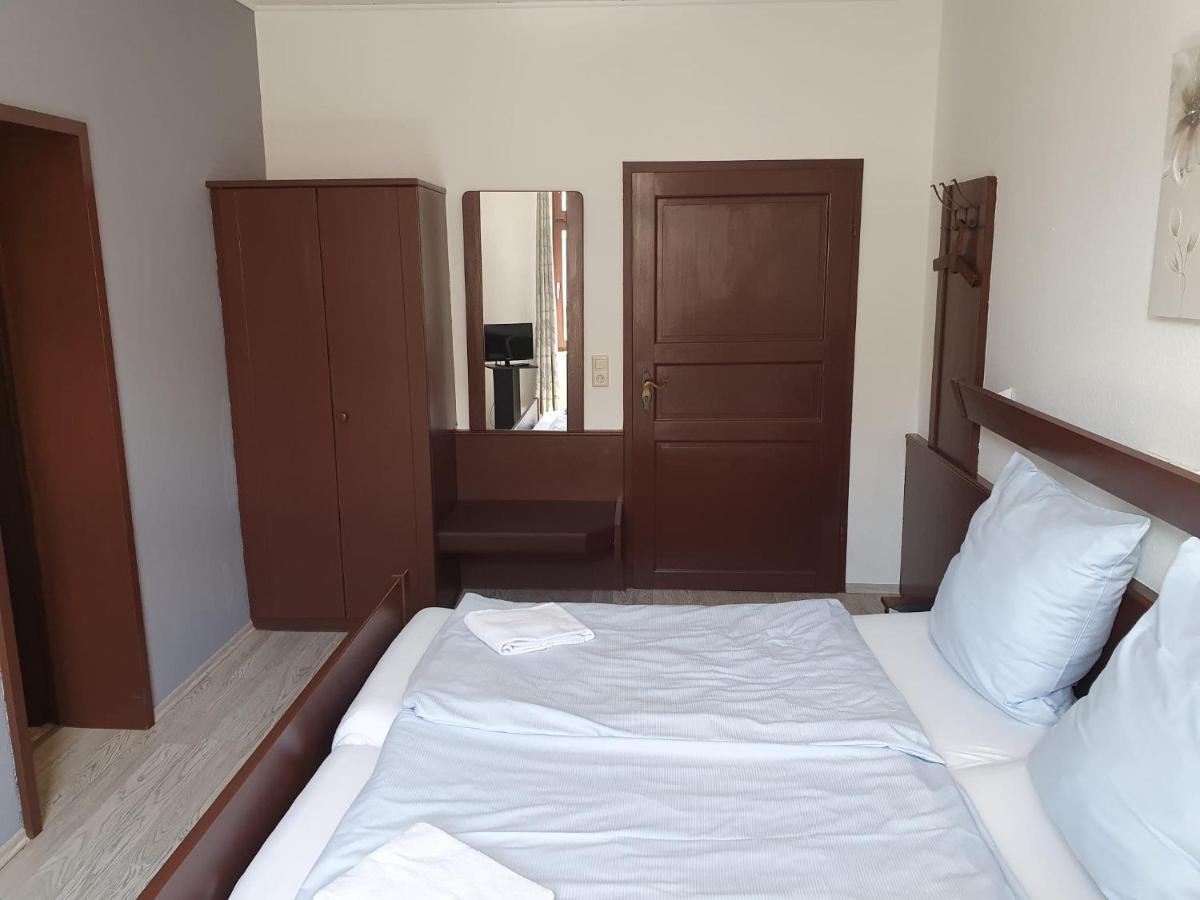 Stay2Night Hotel 迪林根安得萨尔 外观 照片